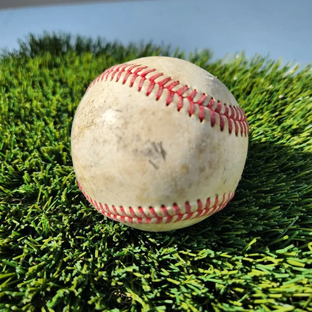 Used Vintage Baseball - Unknown origin Sports Memorabilia Equipment
